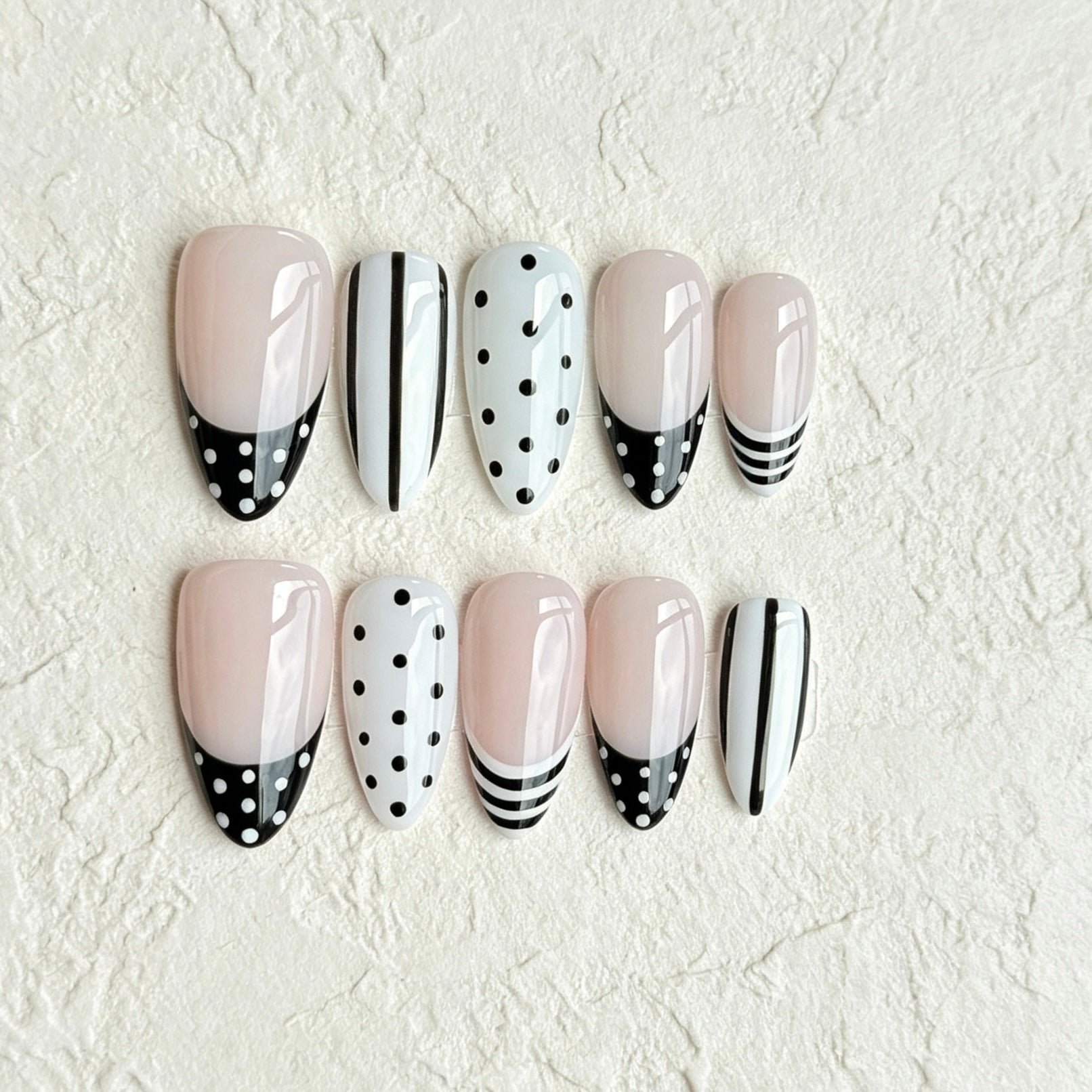 Couture Dot